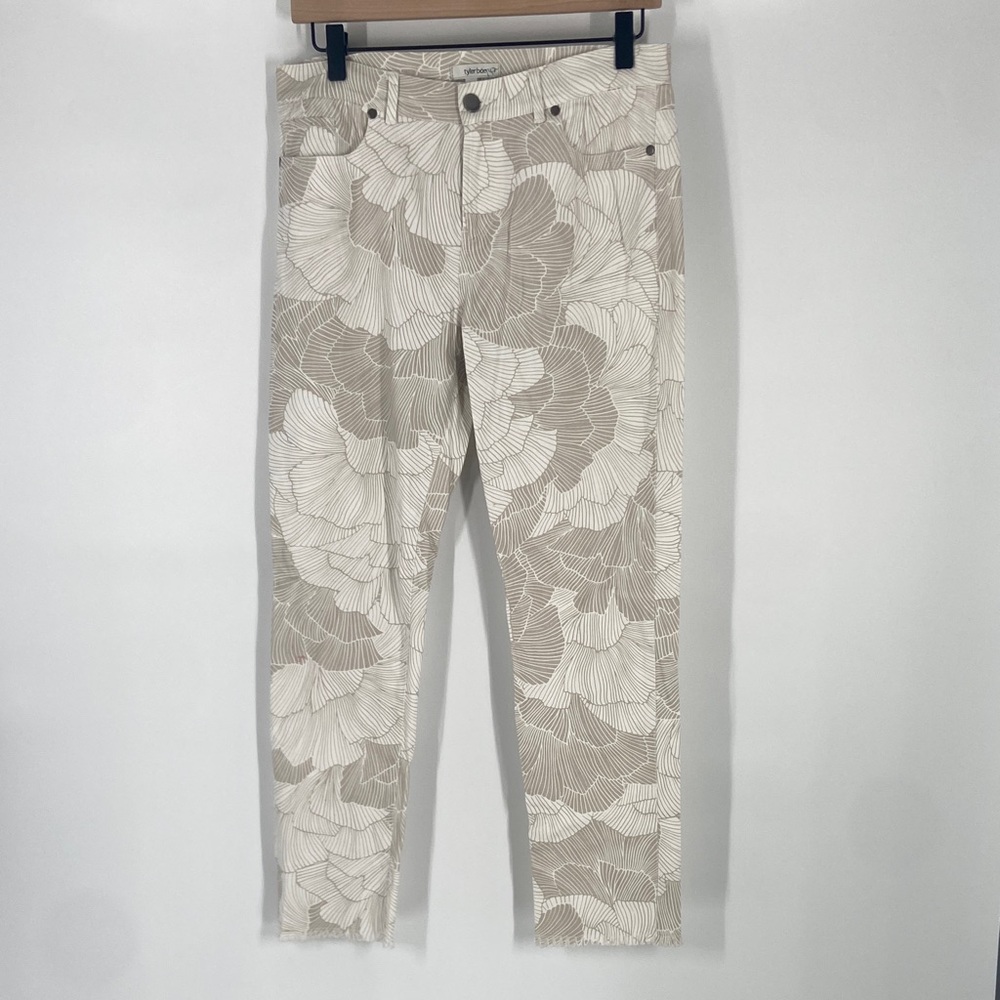 Tyler Boe Gray and White Straight Leg Pants Jeans Size 6 Gently Used